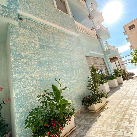 Hotel Abedini Sarandë Esterno foto