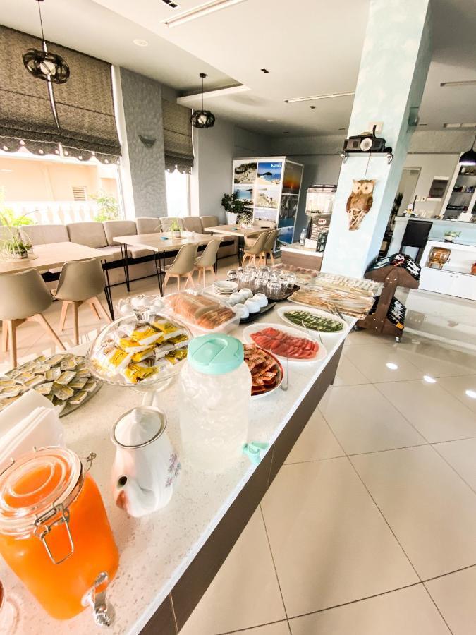 Hotel Abedini Sarandë Esterno foto