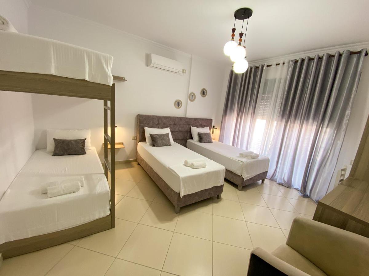 Hotel Abedini Sarandë Esterno foto