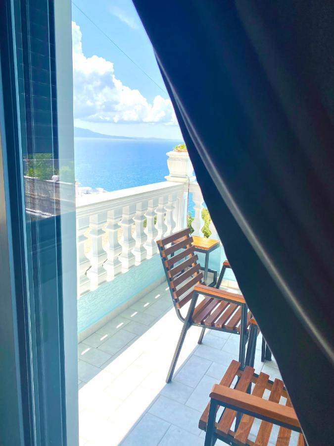 Hotel Abedini Sarandë Esterno foto
