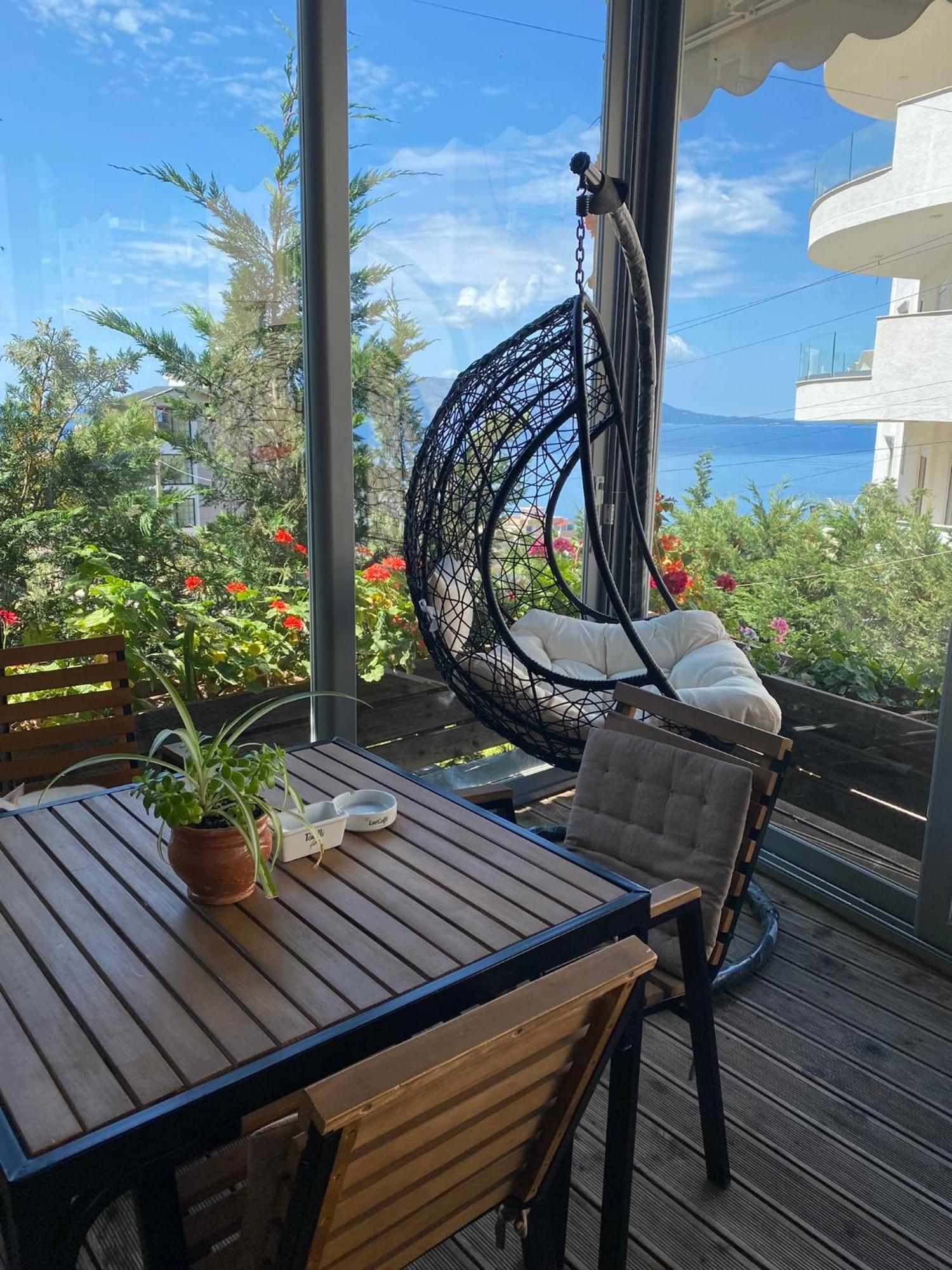 Hotel Abedini Sarandë Esterno foto